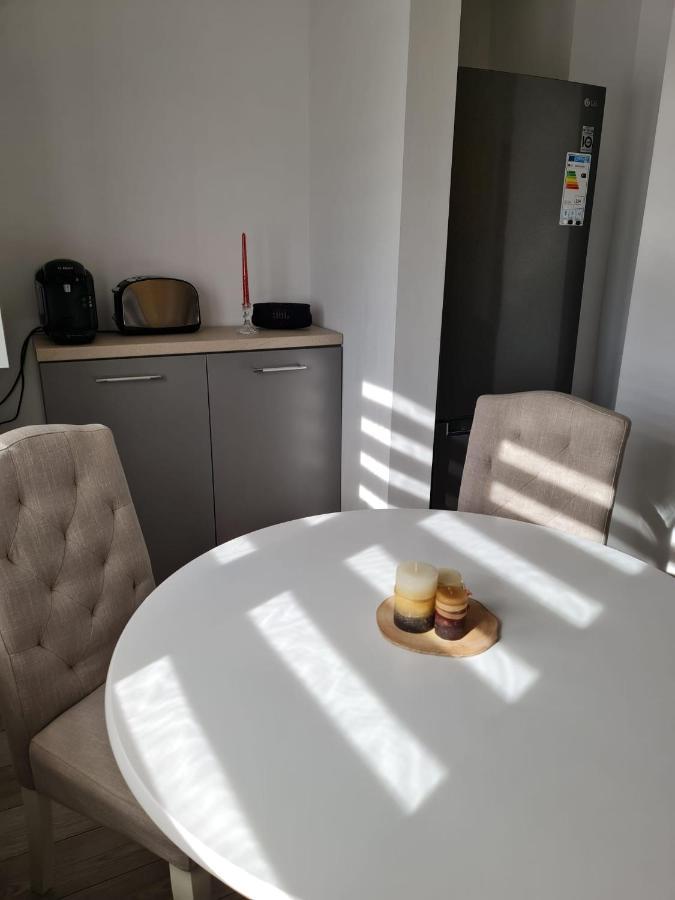 Stephanie Apartment Galati  Luaran gambar