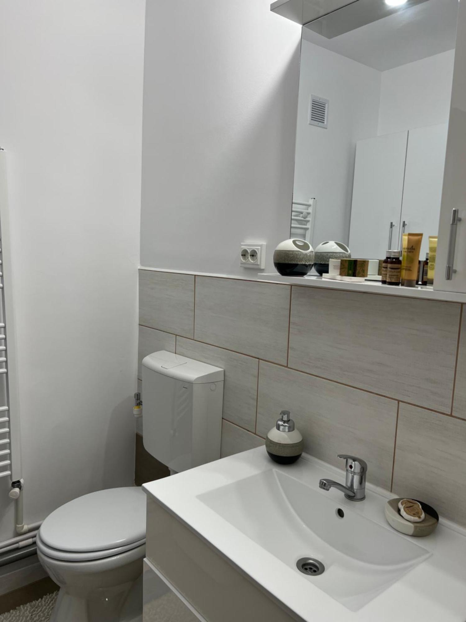 Stephanie Apartment Galati  Luaran gambar