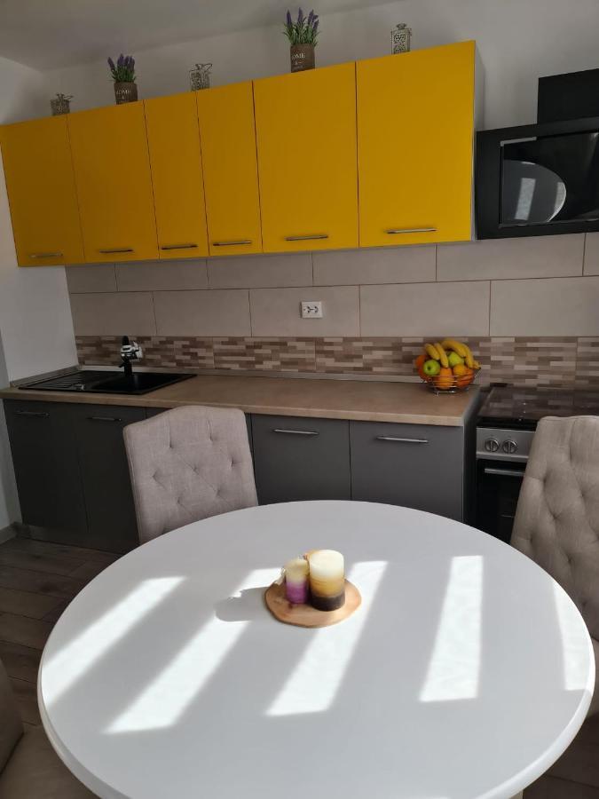 Stephanie Apartment Galati  Luaran gambar